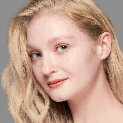LISA ELDRIDGE SEAMLESS SKIN FOUNDATION » buy online | NICHE BEAUTY