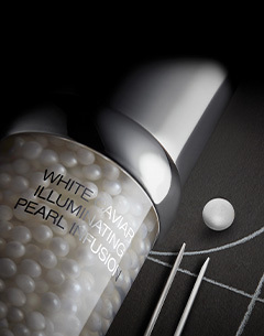 La Prairie WHITE CAVIAR ILLUMINATING PEARL INFUSION