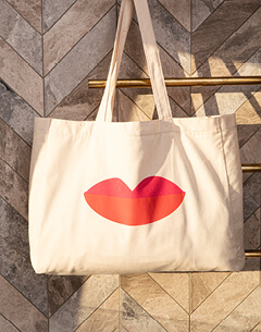 NICHE BEAUTY Best of 2022 Bag