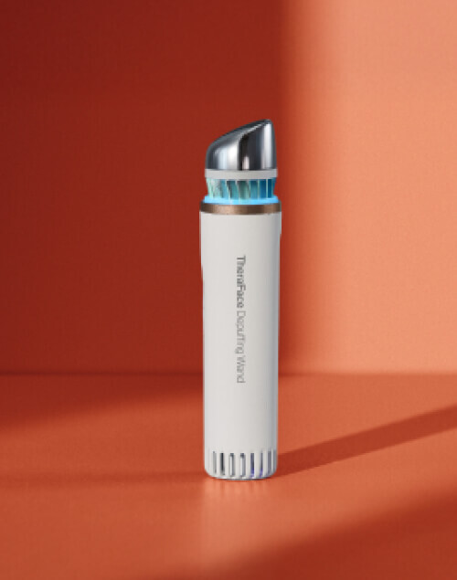 Therabody Theraface Depuffing Wand white