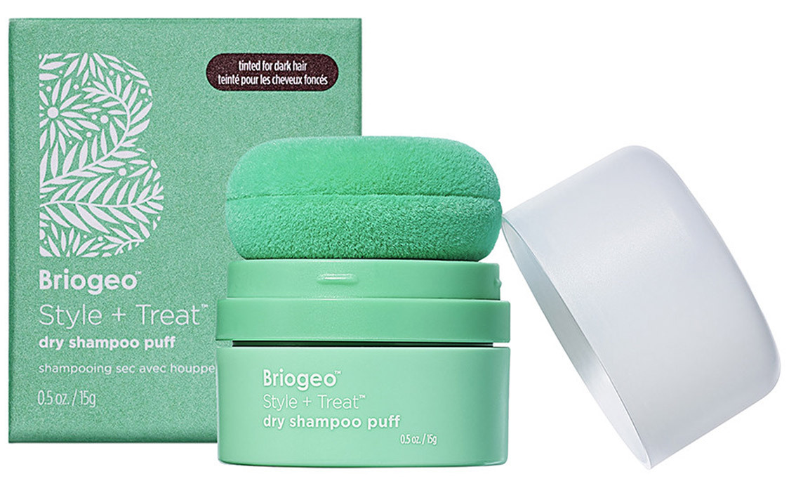 Briogeo Style And Treat Dry Shampoo Puff Tinted Dark Hair 15g