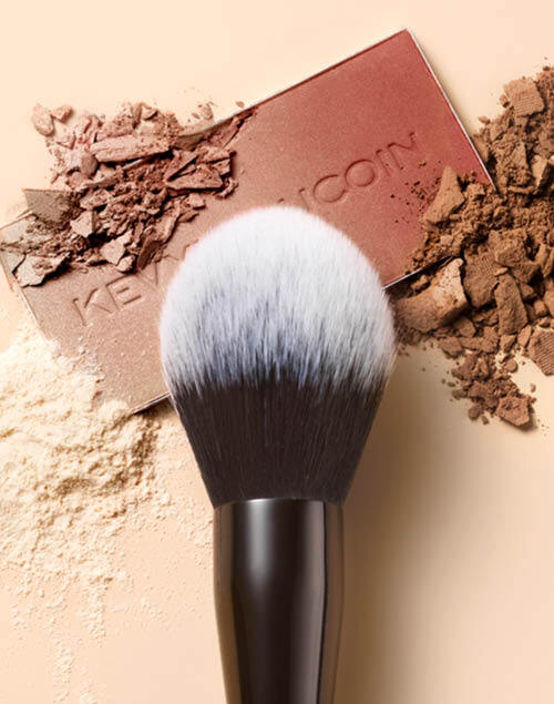 Kevyn Aucoin Blurring Powder Brush