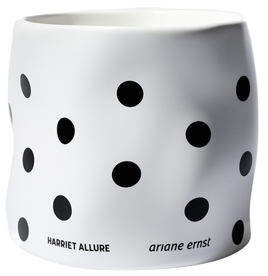 HARRIET ALLURE CHILDHOOD MEMORIES CANDLE
