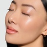 lisa eldridge Elevated Baume Glow Concentrate Butterfly Light