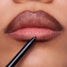 Kess Berlin Soft Shape Lip Liner شوكولاتة بنية